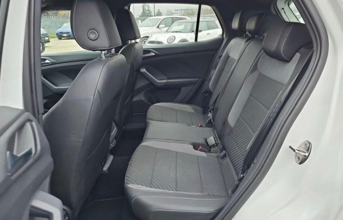 Volkswagen T-Cross 1.6 TDI DSG R-Line BMT