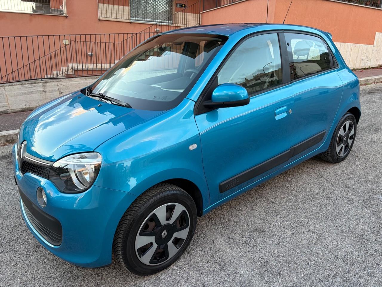 Renault Twingo 1.0 benz ideale per neopatentati