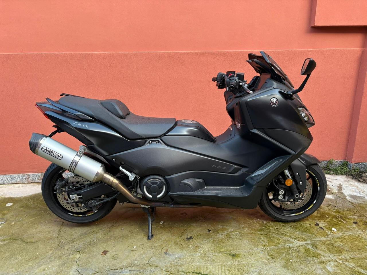 YAMAHA TMAX 560 SWORD GREY