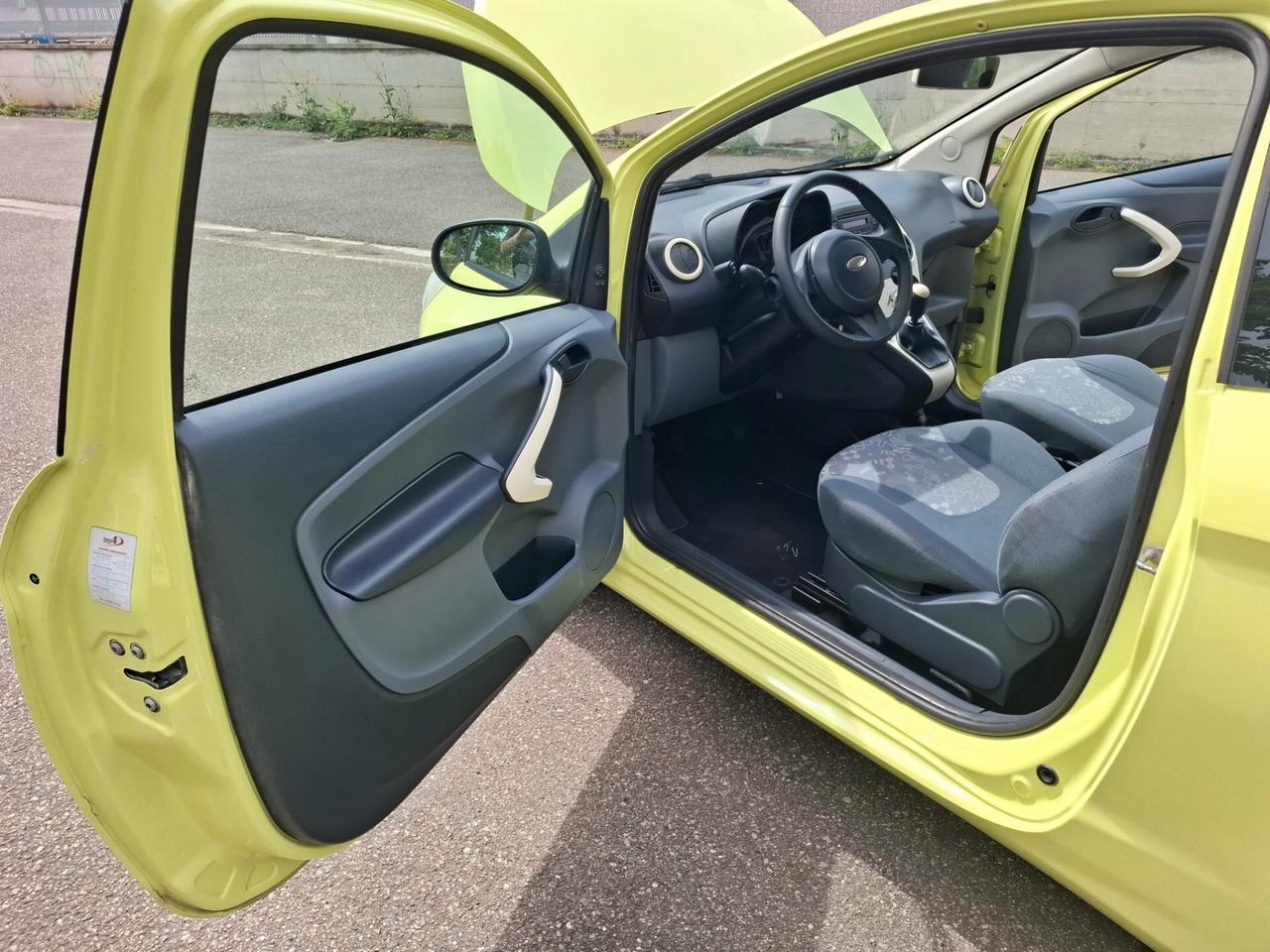 Ford Ka 1.2 SOLAMENTE 104.000 KM NEOPATENTATI