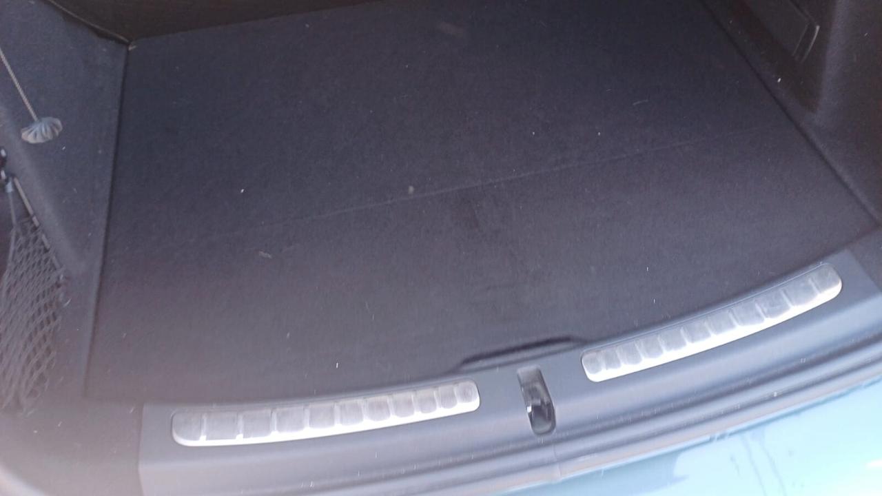 Mini Cooper D Countryman 2.0 Hype PERFETTA PARI AL NUOVO