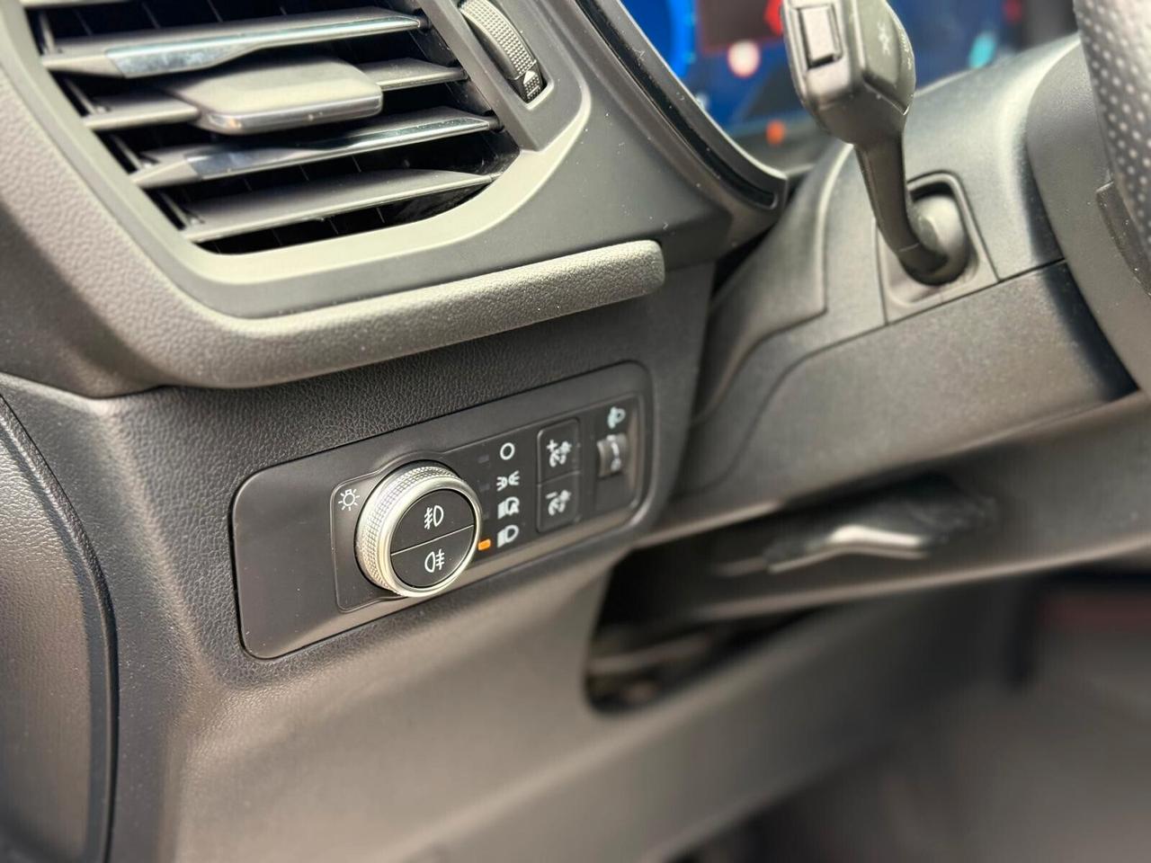 Ford Kuga 1.5 120cv ST-LINE Aut. N1 Autocarro 100% Detraibile