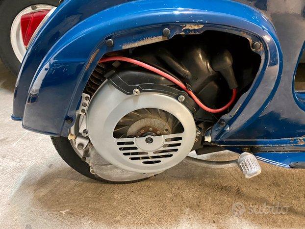 Piaggio Vespa D'epoca 50 R 3 Marce Faro Tondo