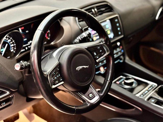 JAGUAR F-Pace 2.0 D 180 CV AWD Prestige