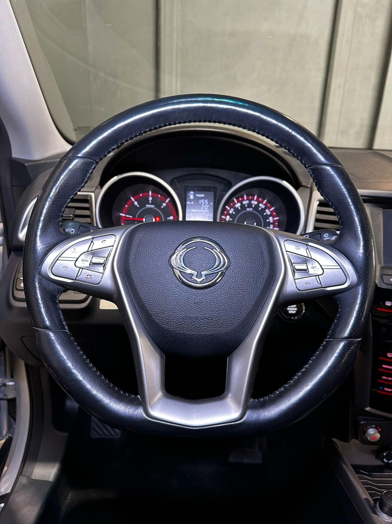 Ssangyong Tivoli 1.6d 2WD Be Visual Hot Aebs