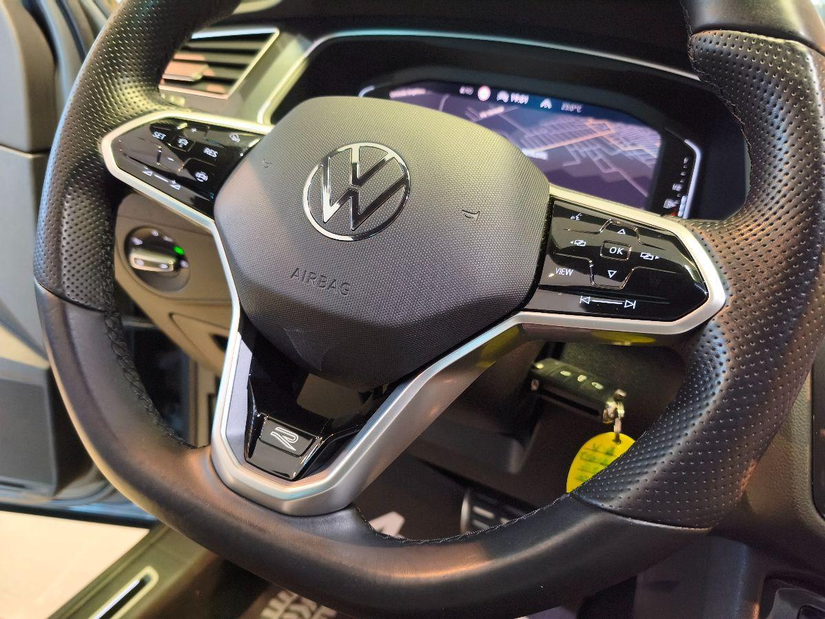 VOLKSWAGEN Tiguan 2.0 TDI DSG 4MOT R-Line Solo 68.000km