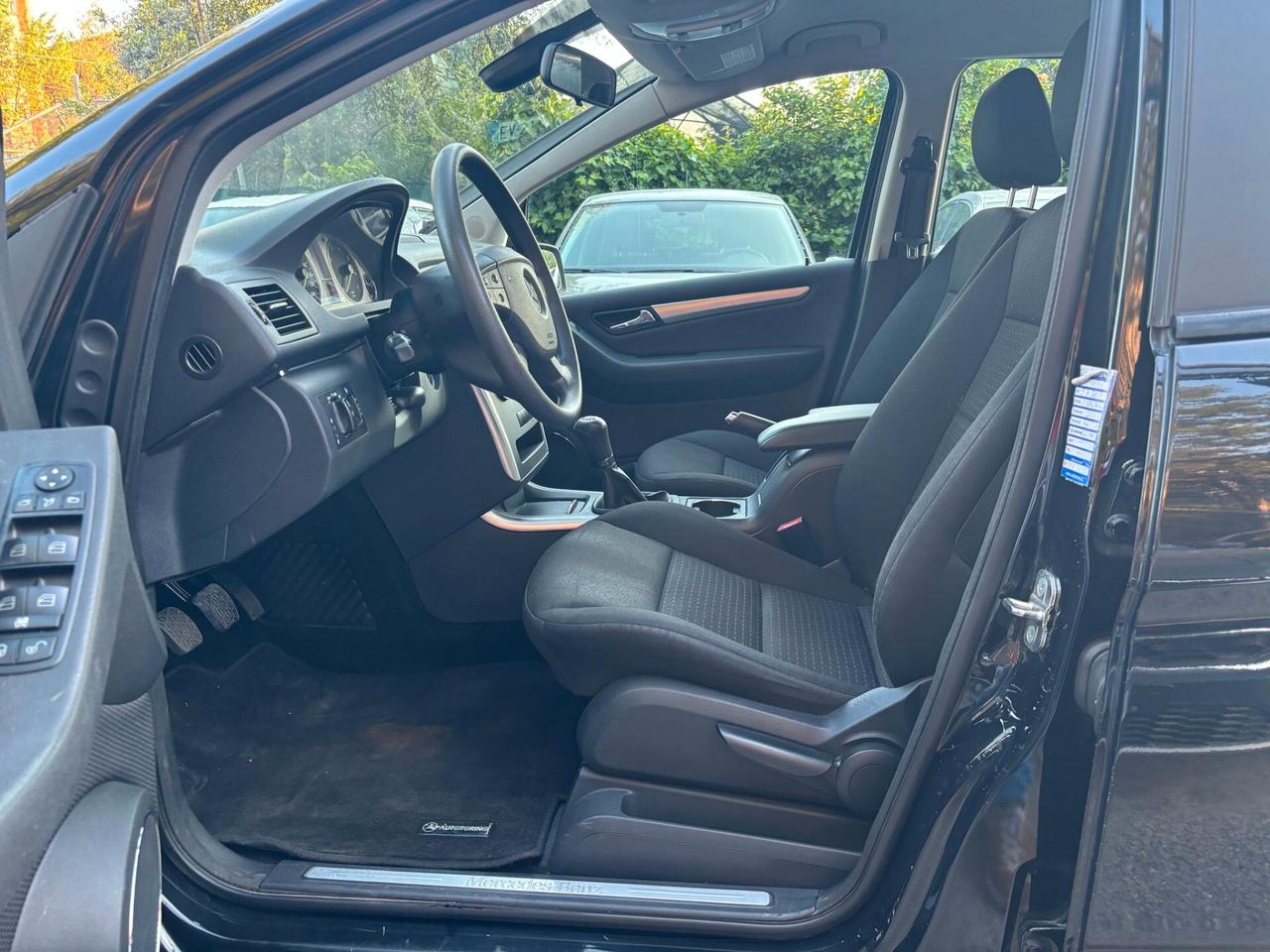 Mercedes-benz B 180 BlueEFFICIENCY OK Neopatentati