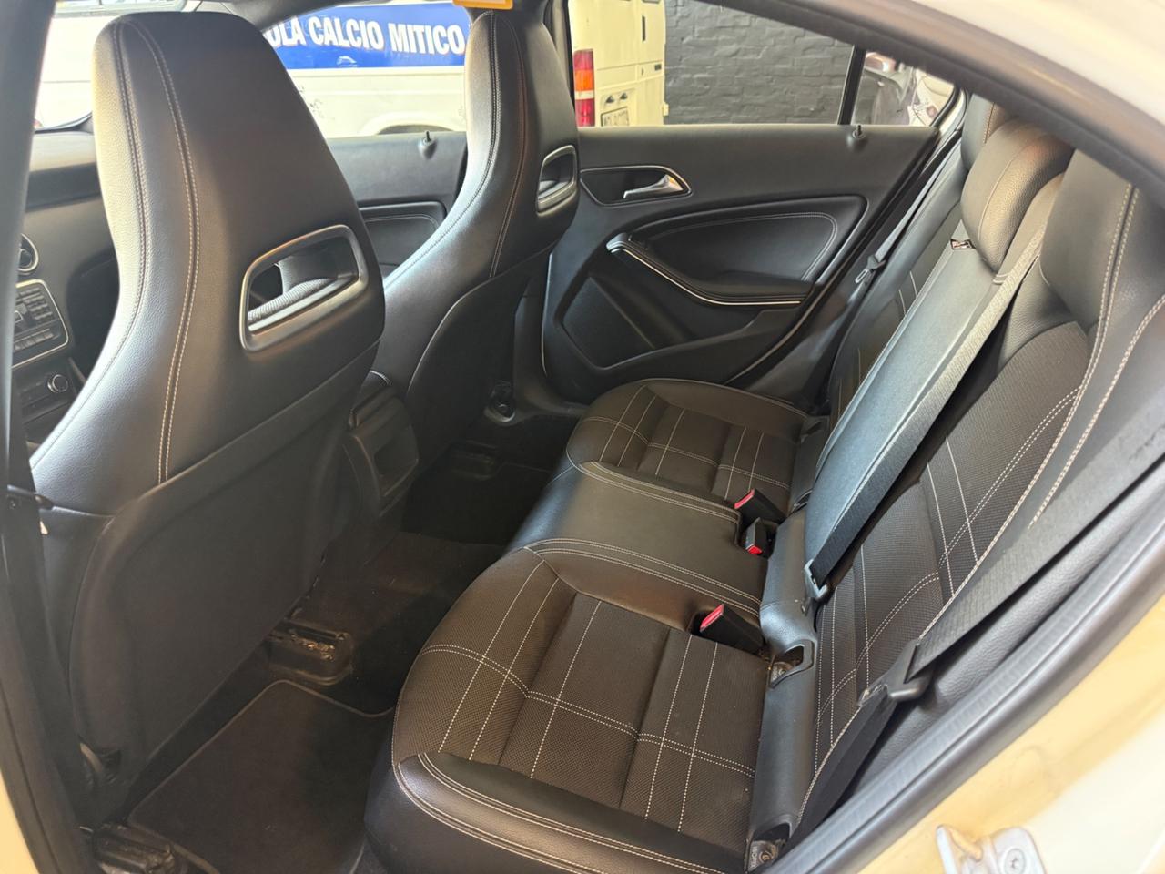 Mercedes-benz A 180 CDI Automatic Dark Night Edition