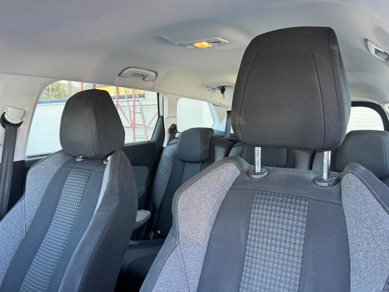 Peugeot 5008 BlueHDi 130 S&S EAT8 Business