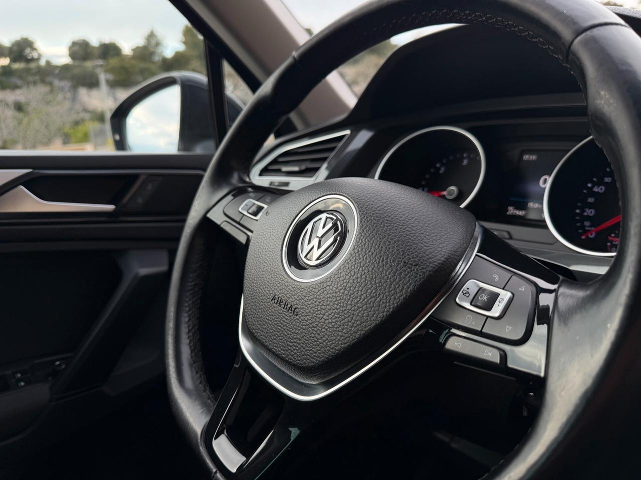 Volkswagen Tiguan/1.6 TDI 116CV/CAR PLAY/17"