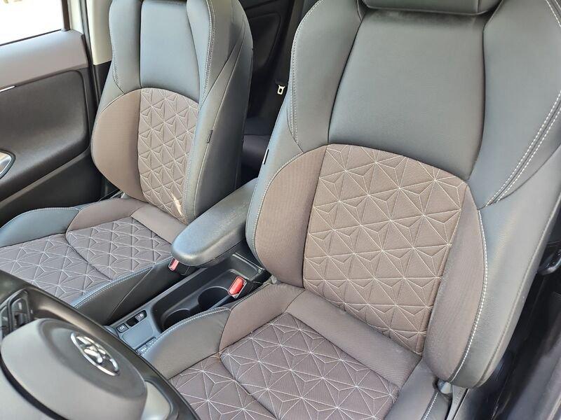 Toyota Yaris Cross Yaris Cross 1.5h Lounge fwd 116cv e-cvt