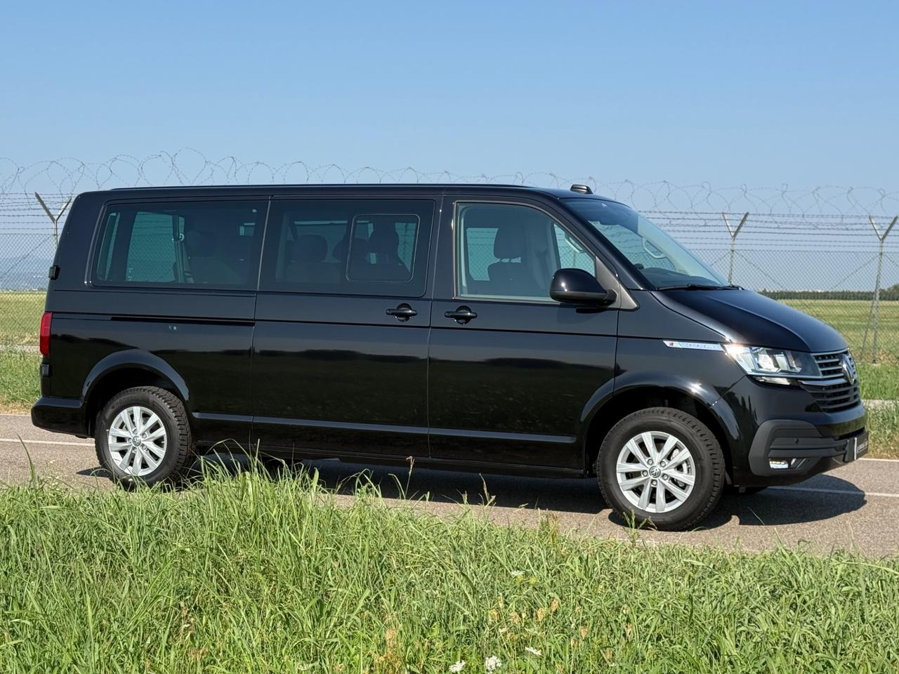 Volkswagen Caravelle 2.0 TDI 150CV "PASSO LUNGO-IVA ESPOSTA-KM 15000 !!!"