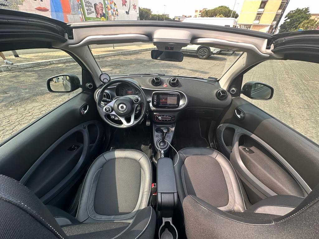 Smart ForTwo BRABUS 0.9 Turbo twinamic cabrio 15th anniversary