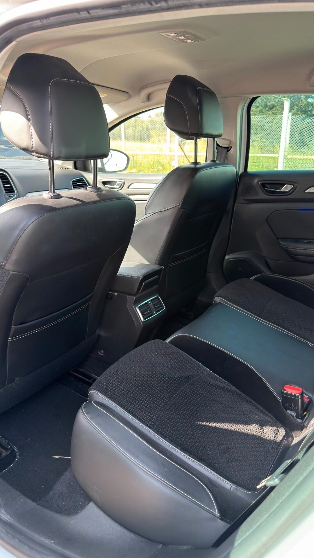 Renault Megane Mégane dCi 8V 110 CV EDC Energy Business