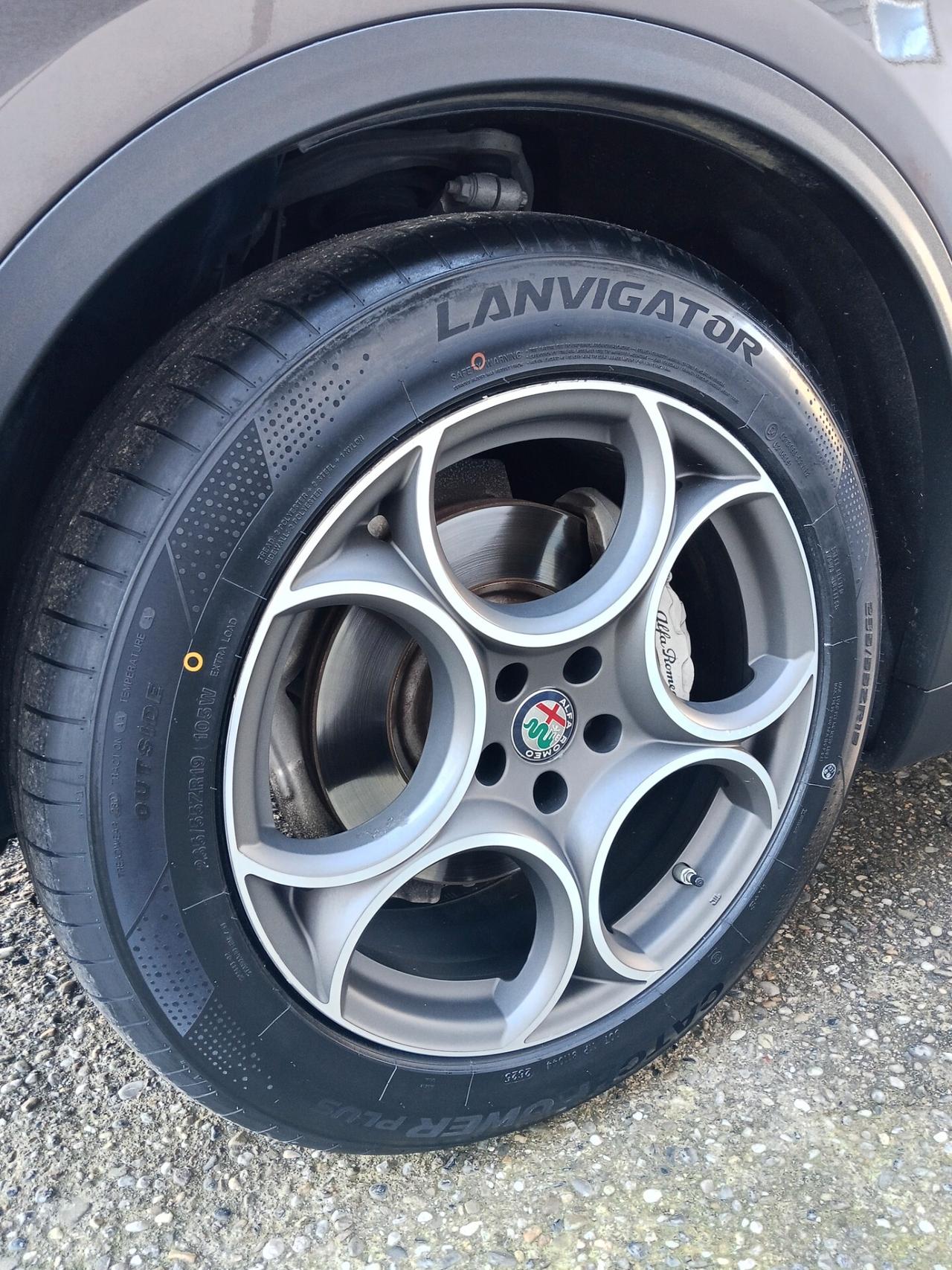 Alfa Romeo Stelvio 2.2 Turbodiesel 160 CV AT8 RWD Business