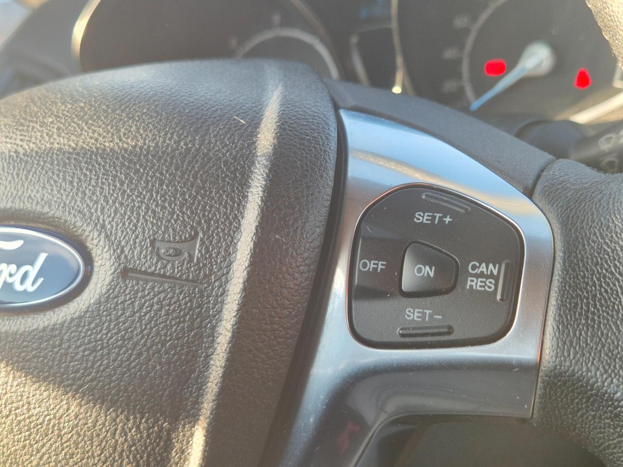 Ford EcoSport 1.5 TDCi 90 CV Titanium