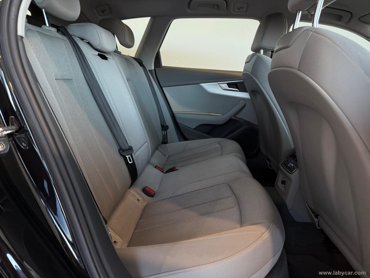 AUDI A4 Avant 30 TDI S tronic Business Sport