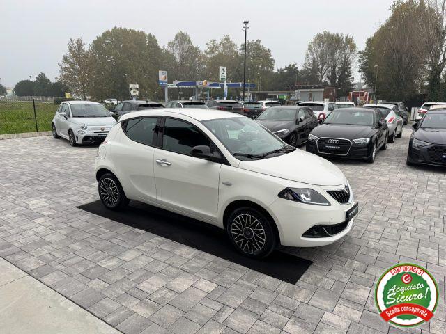 LANCIA Ypsilon 1.0 FireFly Platino Hybrid 5p ANCHE NEOPATENTATI