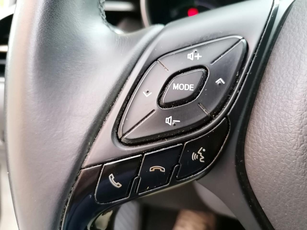 Toyota C-HR 1.8 Hybrid E-CVT Business