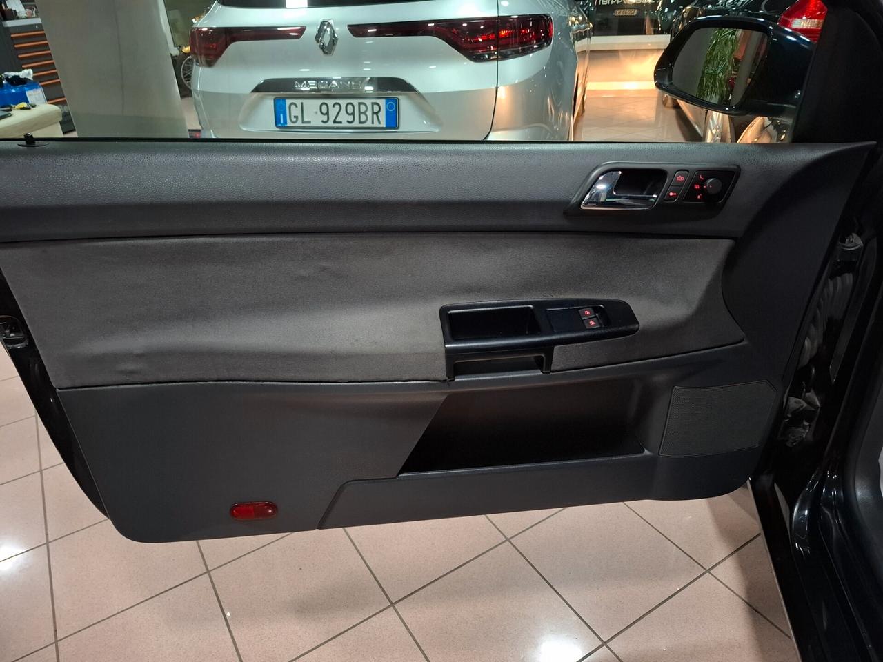 Volkswagen Polo 1.4 TDI 3 porte Sportline NEOPATENTATI