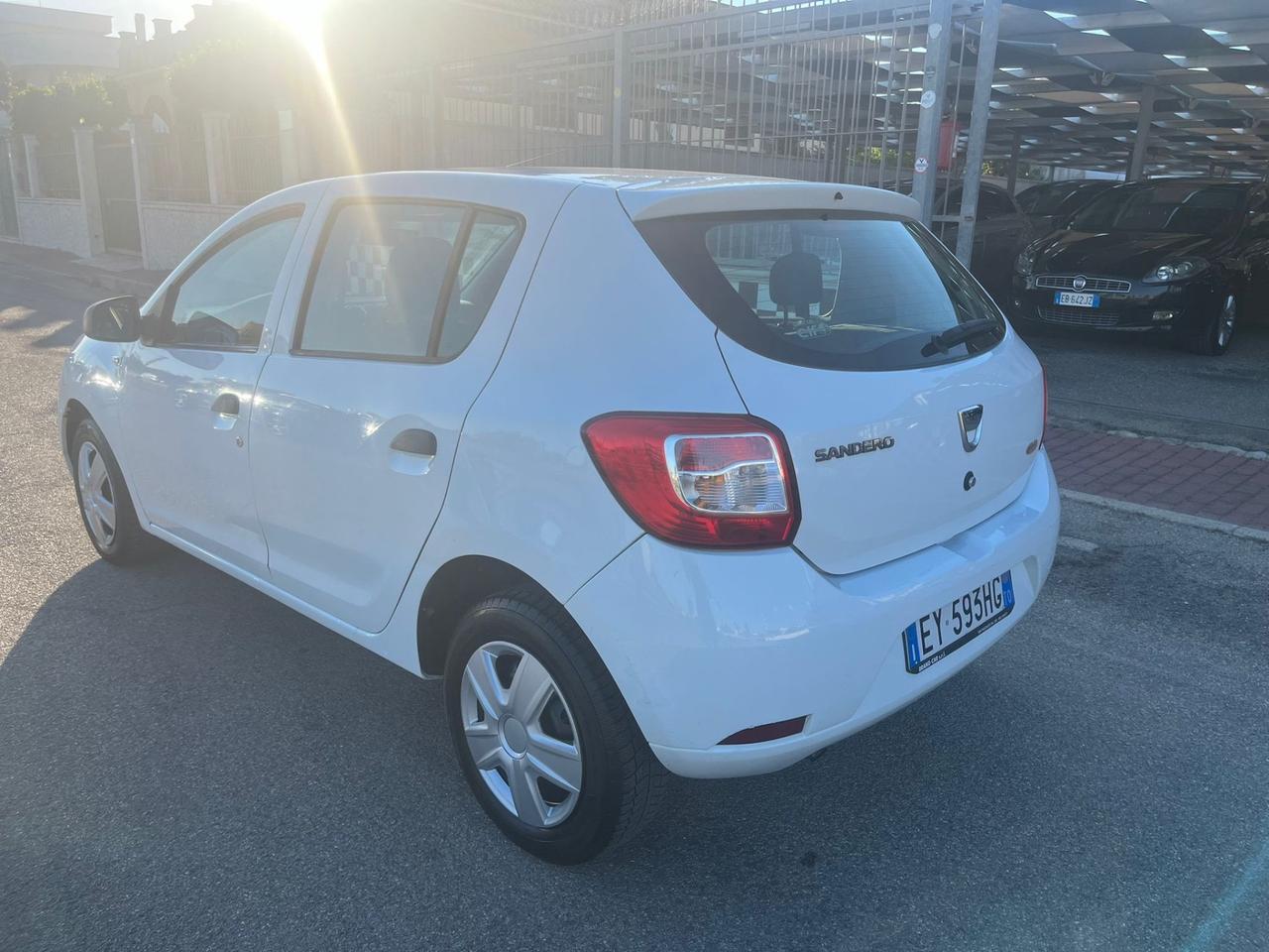Dacia Sandero 1.2 GPL 75CV Lauréate 2015