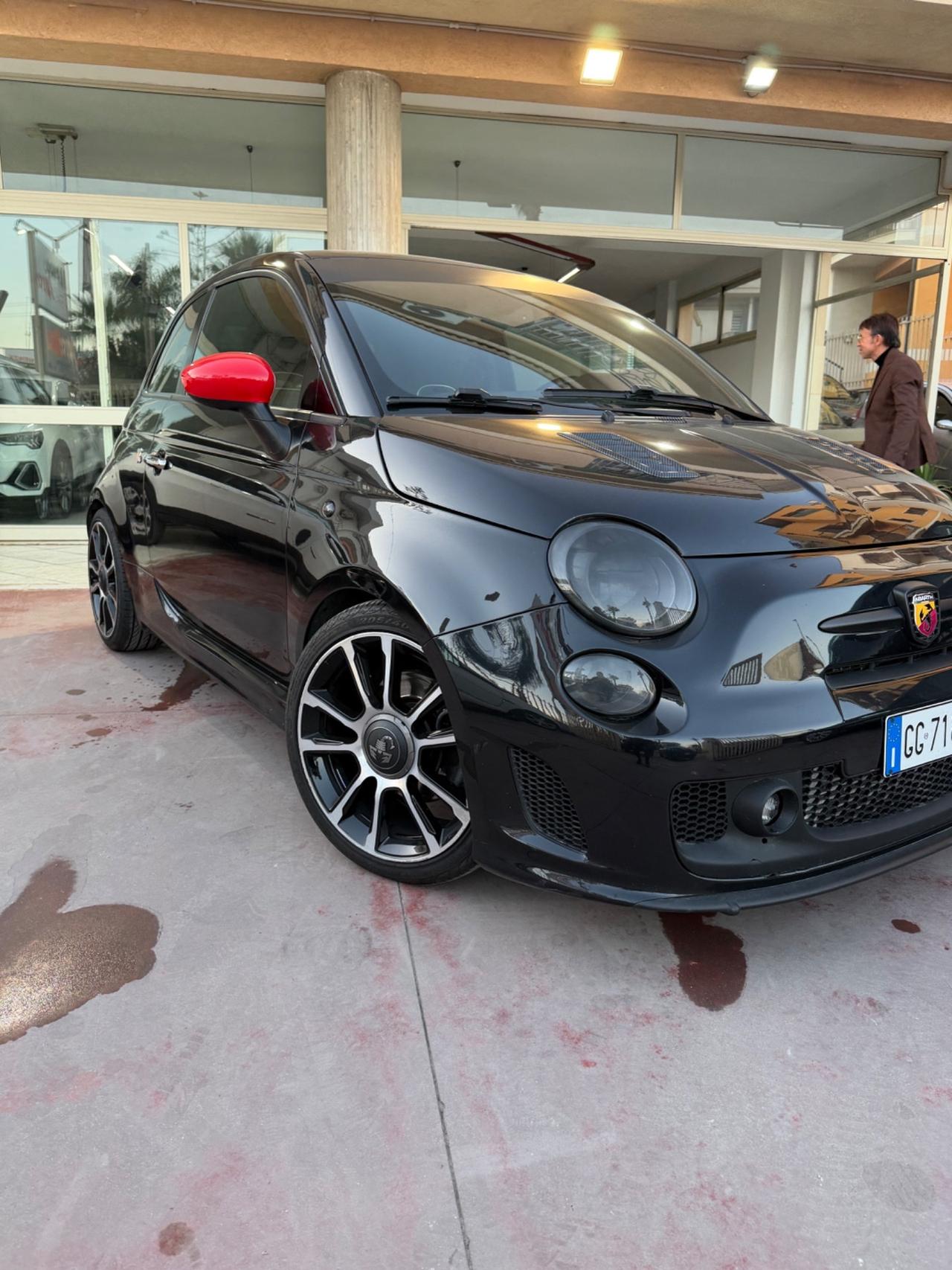 Abarth 500 1.4 Turbo T-Jet Custom