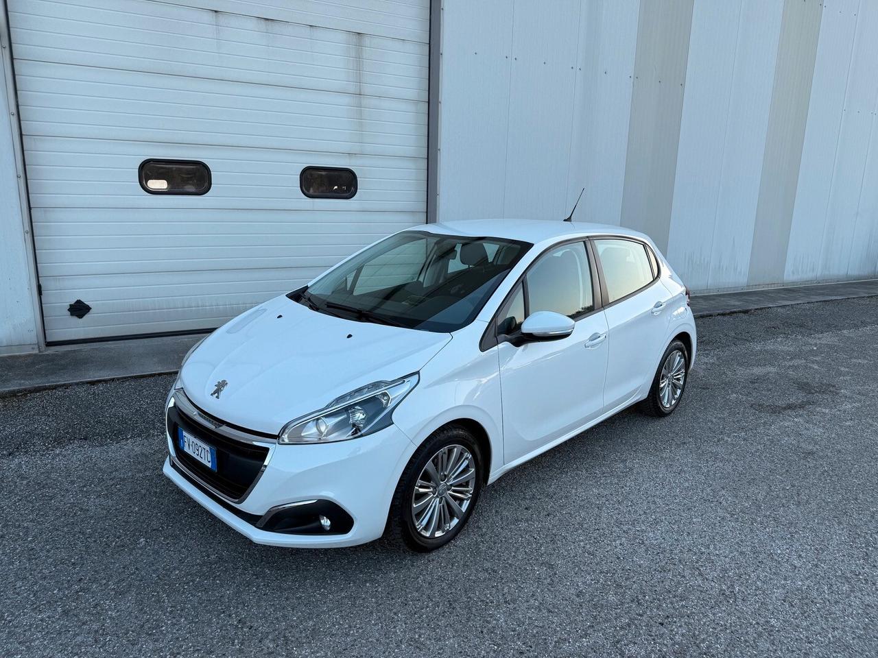 Peugeot 208 PureTech 82 5 porte Active