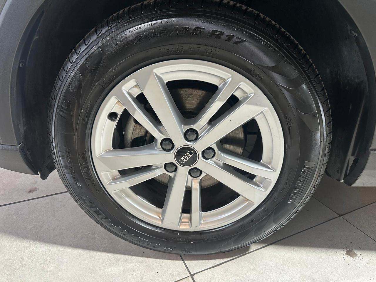 Audi Q3 35 TDI S tronic Business