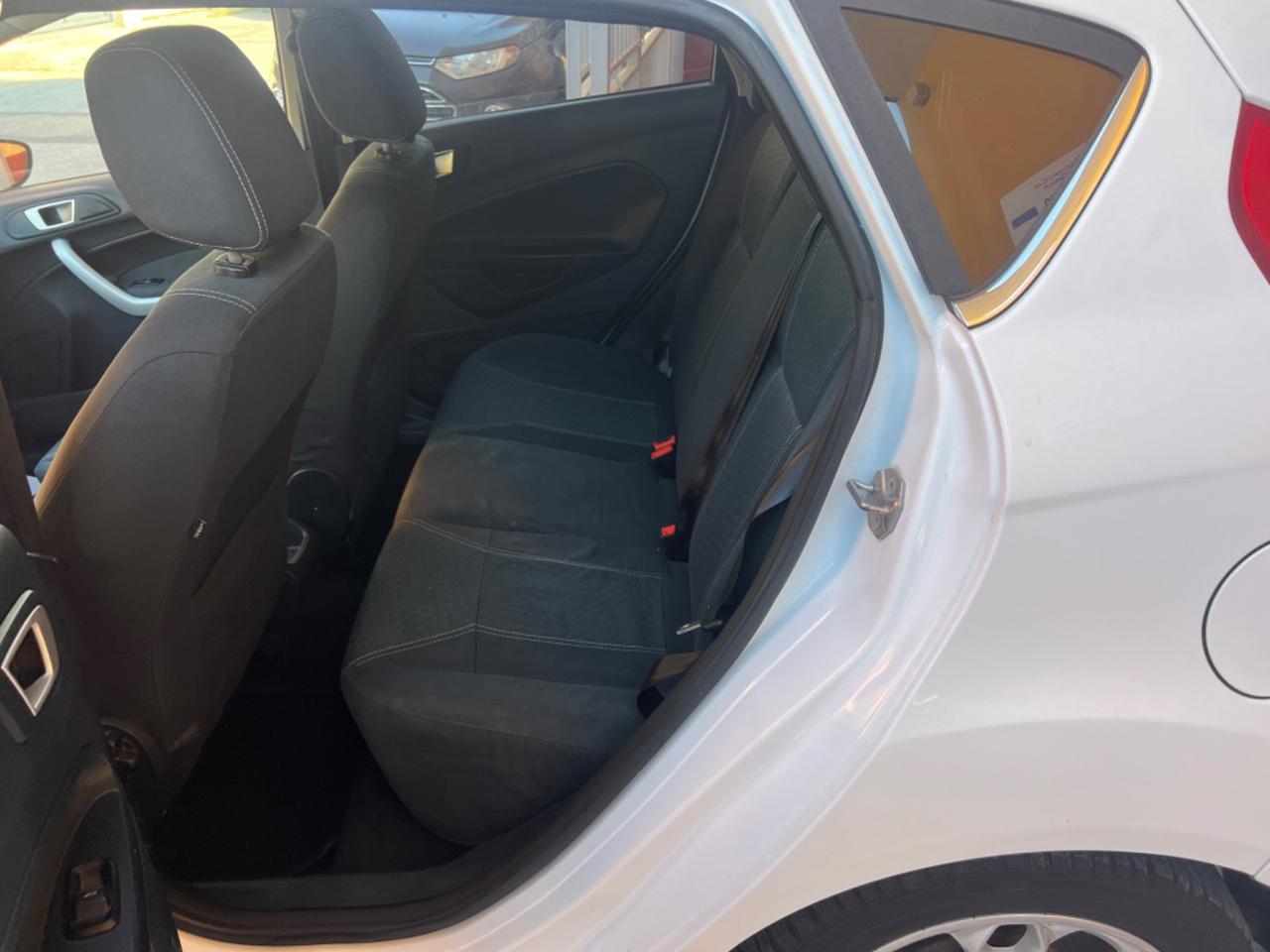 Ford Fiesta 1.4 TDCi 5p. Titanium