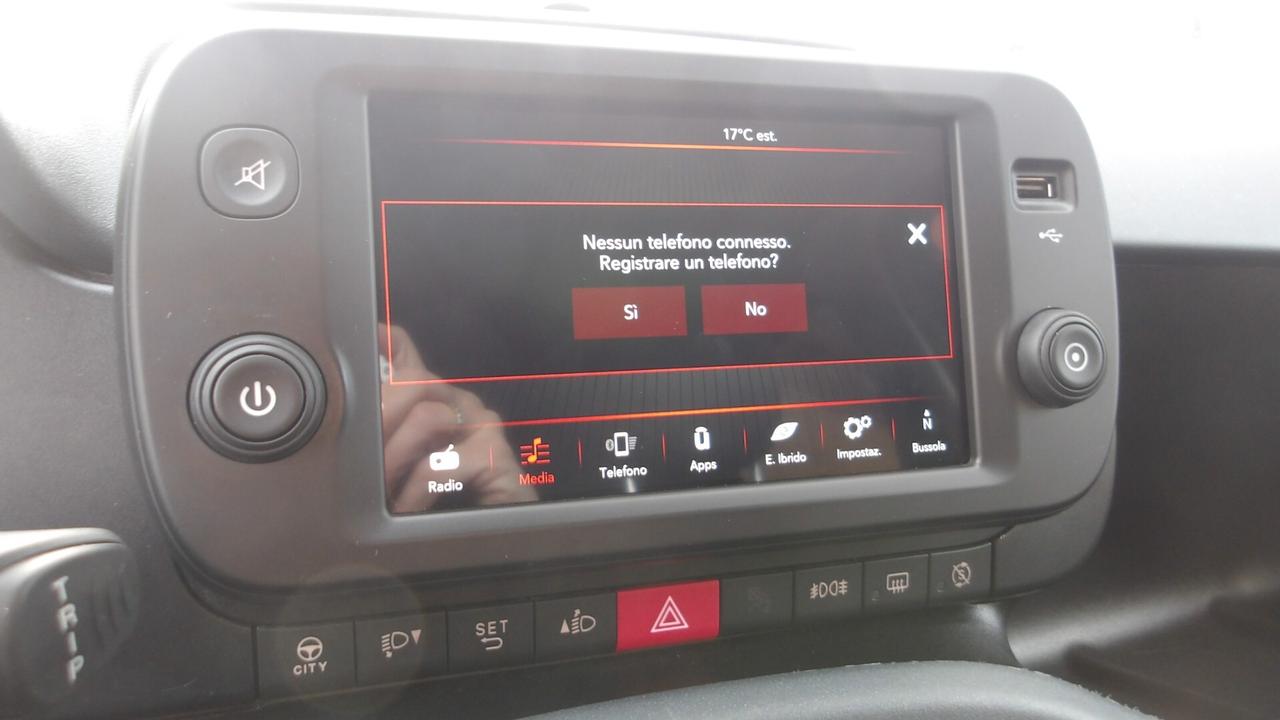 FIAT PANDA 0.9 HYBRID CROSS-KM 14.000-PREZZO PROMO!