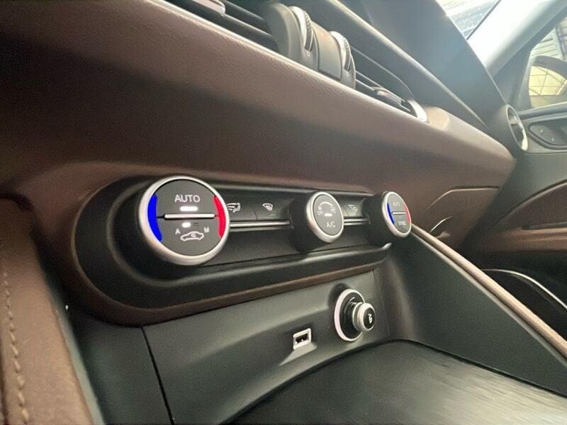 Alfa Romeo Stelvio 2.2 TD 190 CV Super Business AT8 Q4
