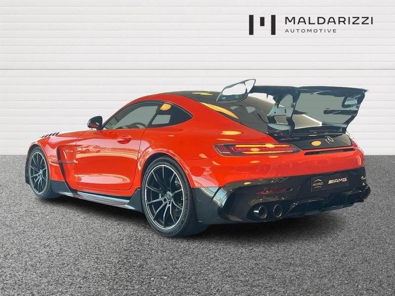 Mercedes-Benz GT AMG - C190 AMG 4.0 Black Series 730cv auto