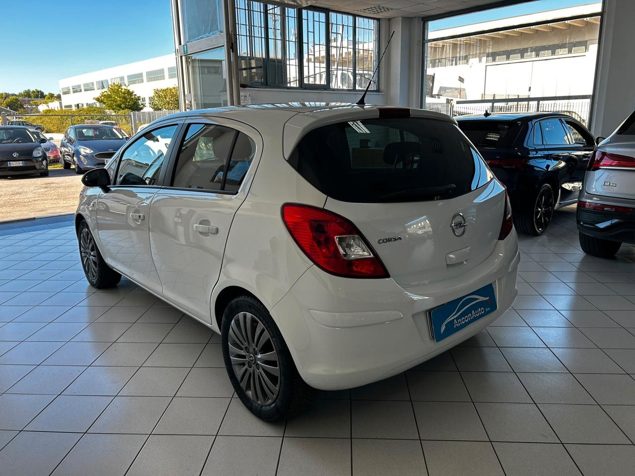 Opel Corsa 1.2 GPL X NEOPATENTATI 2014