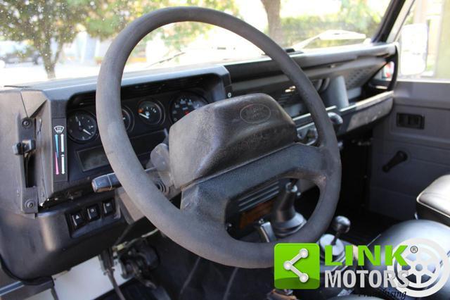 LAND ROVER Defender 90 2.5 Td5
