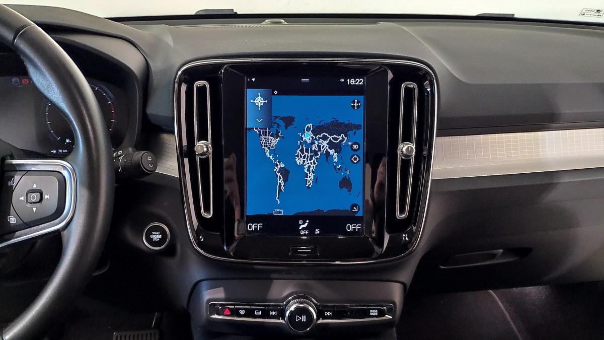 VOLVO Xc40 T2 Geartronic Momentum Pro N-1