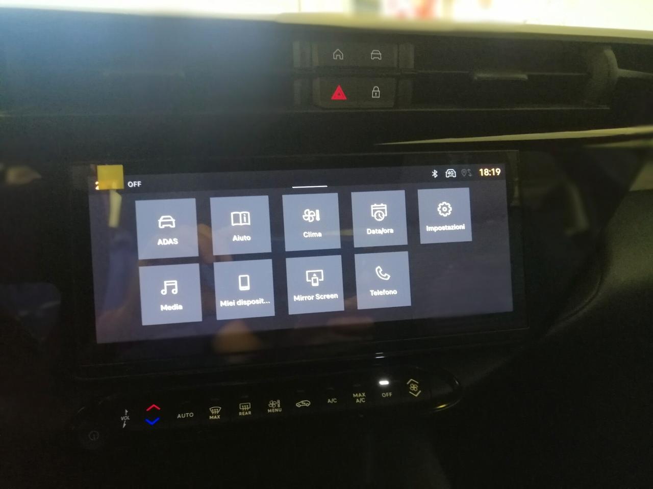 Alfa Romeo Junior 1.2 136 CV Hybrid eDCT6