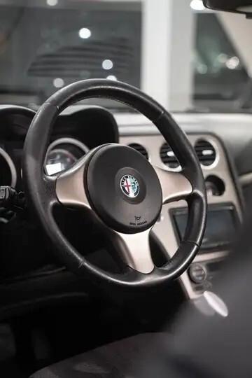 Alfa Romeo 159 1.9 JTDm 16V Sportwagon Distinctive