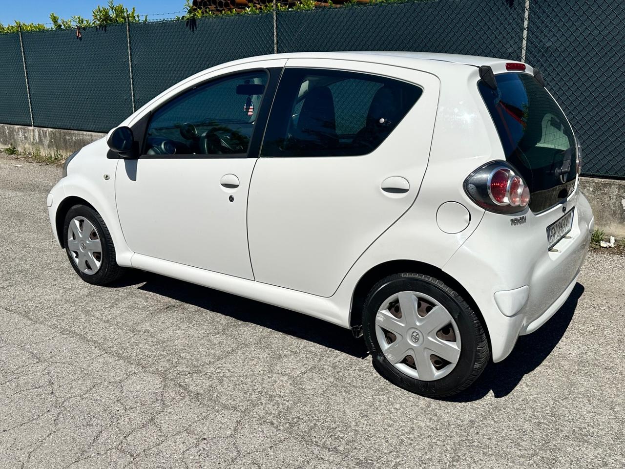 Toyota Aygo 1.0 12V VVT-i 5 porte