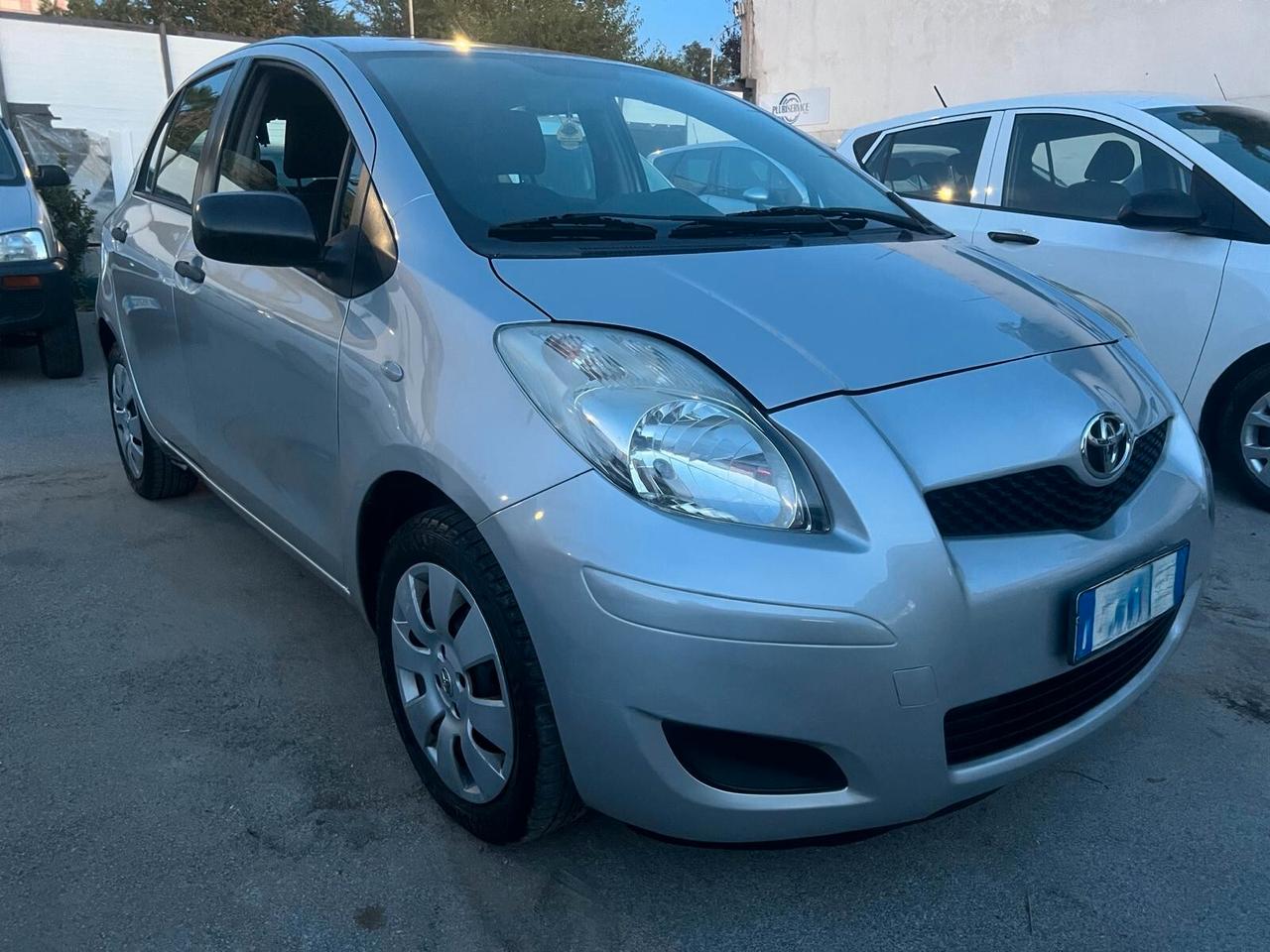 Toyota Yaris 1.0 5 porte PERFETTA - 2010