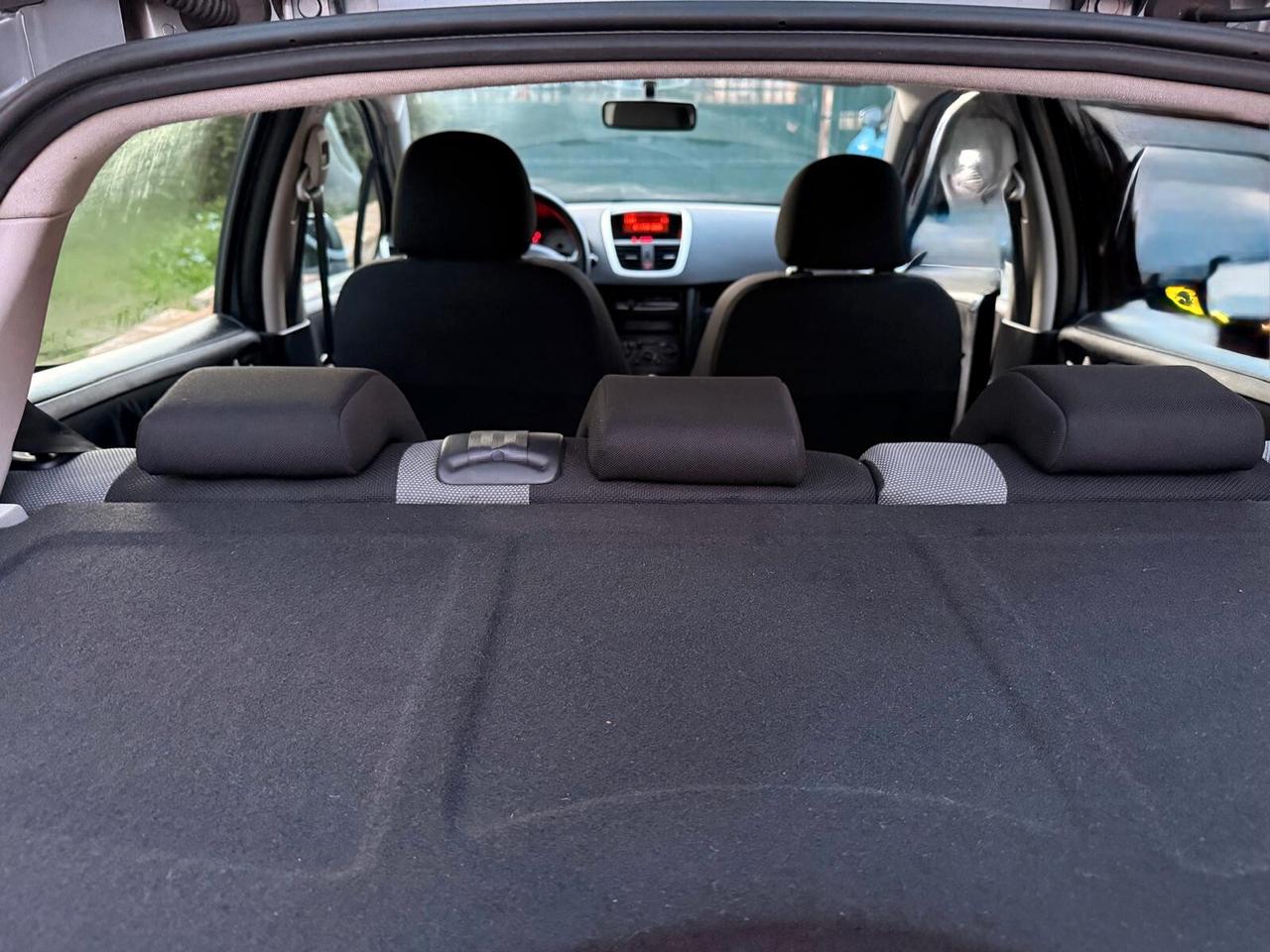 Peugeot 207 1.4 8V 75CV 5p. COME NUOVA