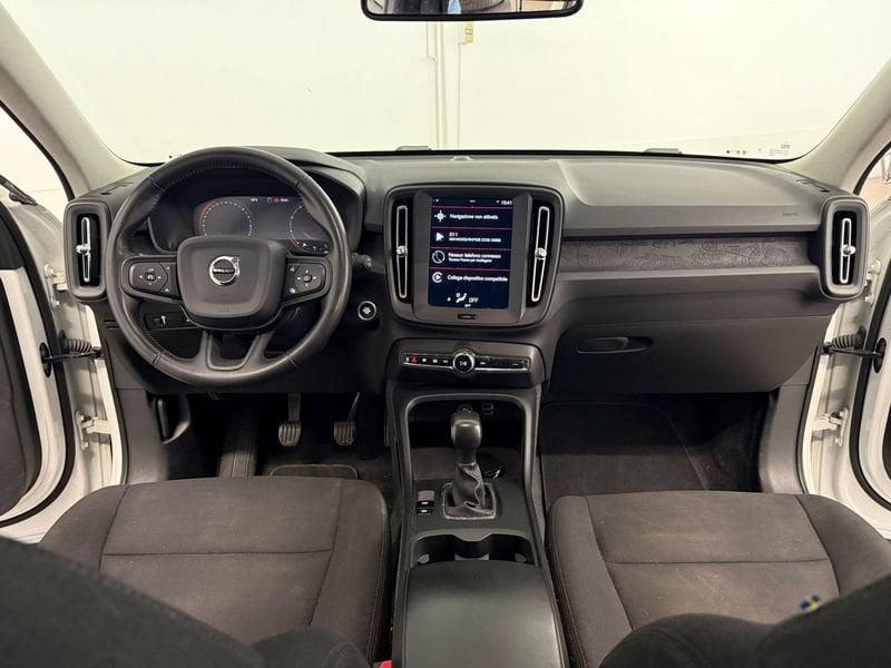 Volvo XC40 T2 Momentum Core