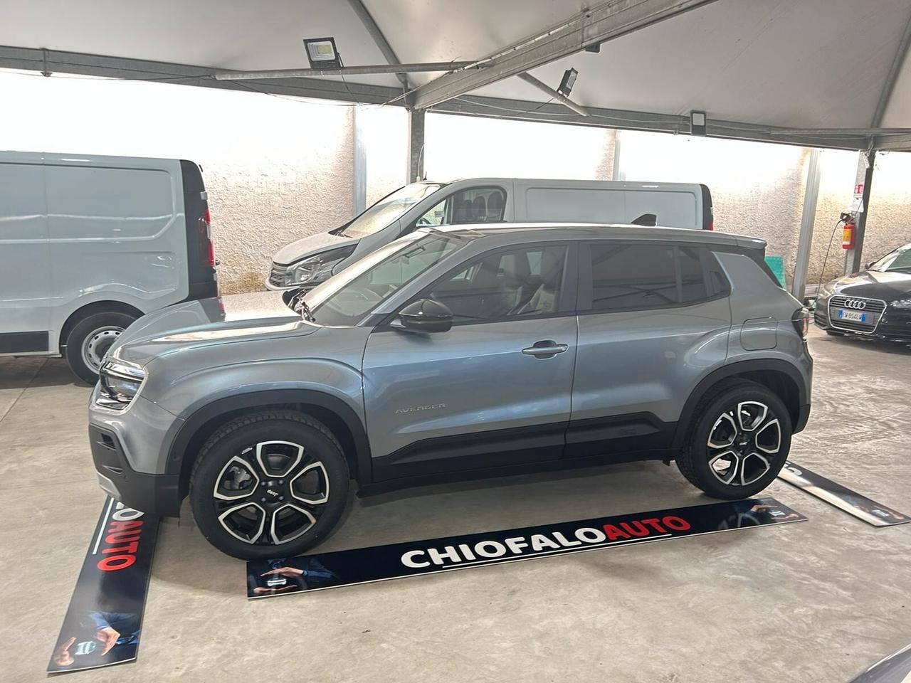 Jeep Avenger 1.2 Turbo 110 CV MHEV Summit