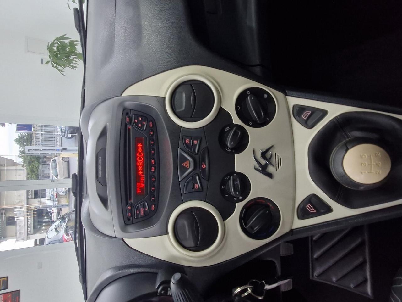 FORD KA 1.2 BENZINA 69CV ANNO 2015 84000KM