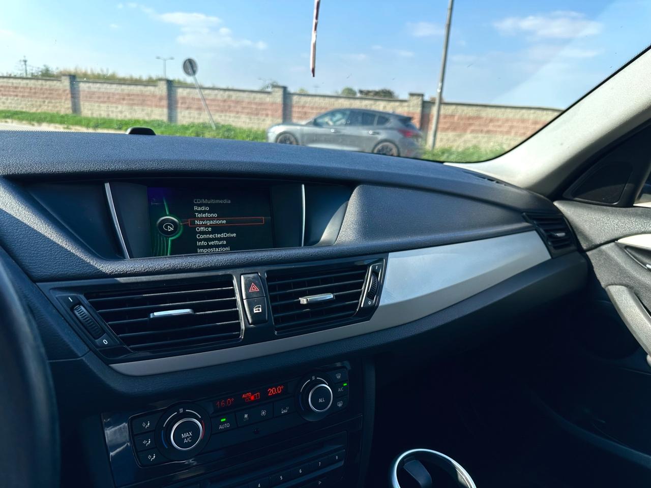 Bmw X1 sDrive18d X Line
