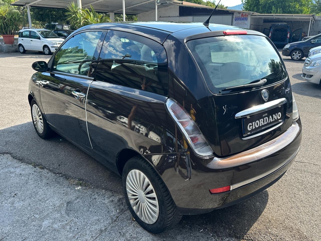 Lancia Ypsilon 1.3 MJT 75 CV