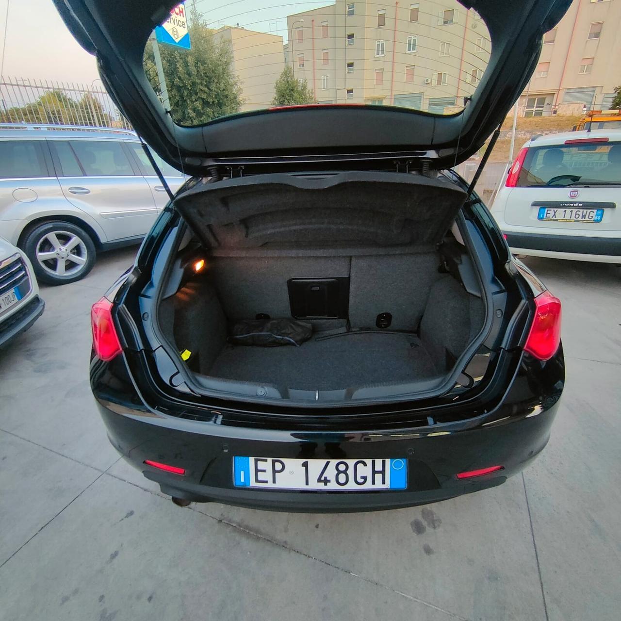 Alfa Romeo Giulietta 1.6 JTDm-2 105 CV Exclusive