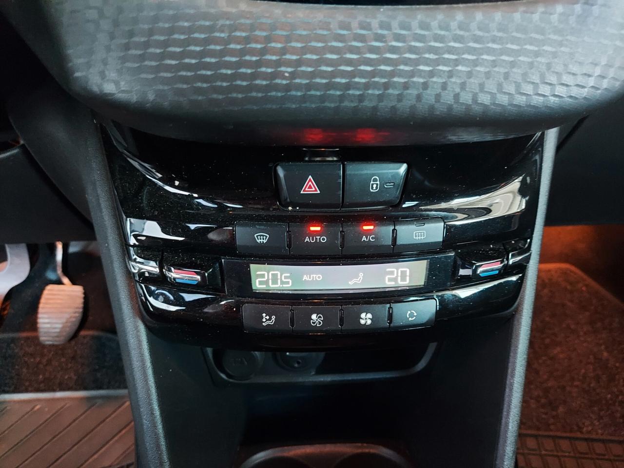 Peugeot 2008 BlueHDi 120 S&S Allure