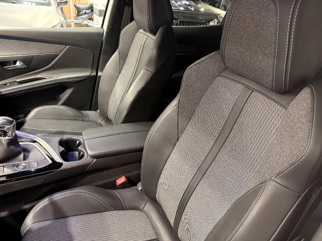 Peugeot 3008 II 1.2 puretech t Allure Pack s&s 130cv