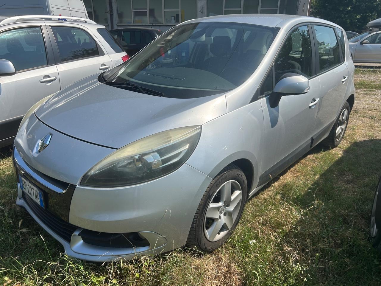 Renault Scenic Scénic XMod 1.5 dCi 110CV EDC Bose