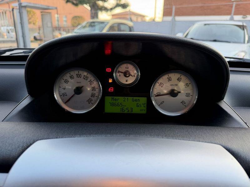 Lancia Ypsilon Ypsilon 1.2 8v Oro Bianco IDONEA NEOPATENTATI